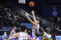 足球直播吧-包含天津队鏖战太阳，易建联状态火热的词条