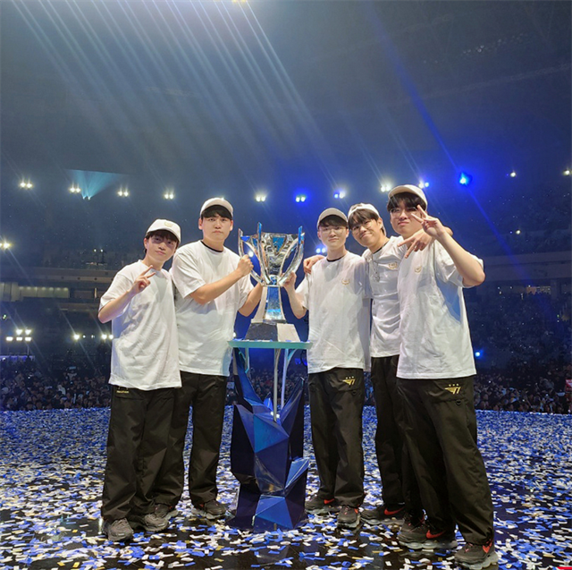 JDG逆转RNG，Gumayusi关键制胜的简单介绍