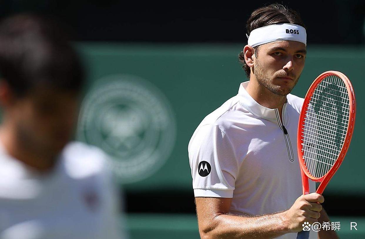 关于温网逆转年终总决赛，阿尔卡拉斯惊艳四座的信息